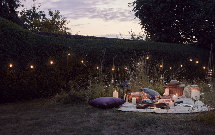Alfresco Dining: Create a Picnic Under the Stars