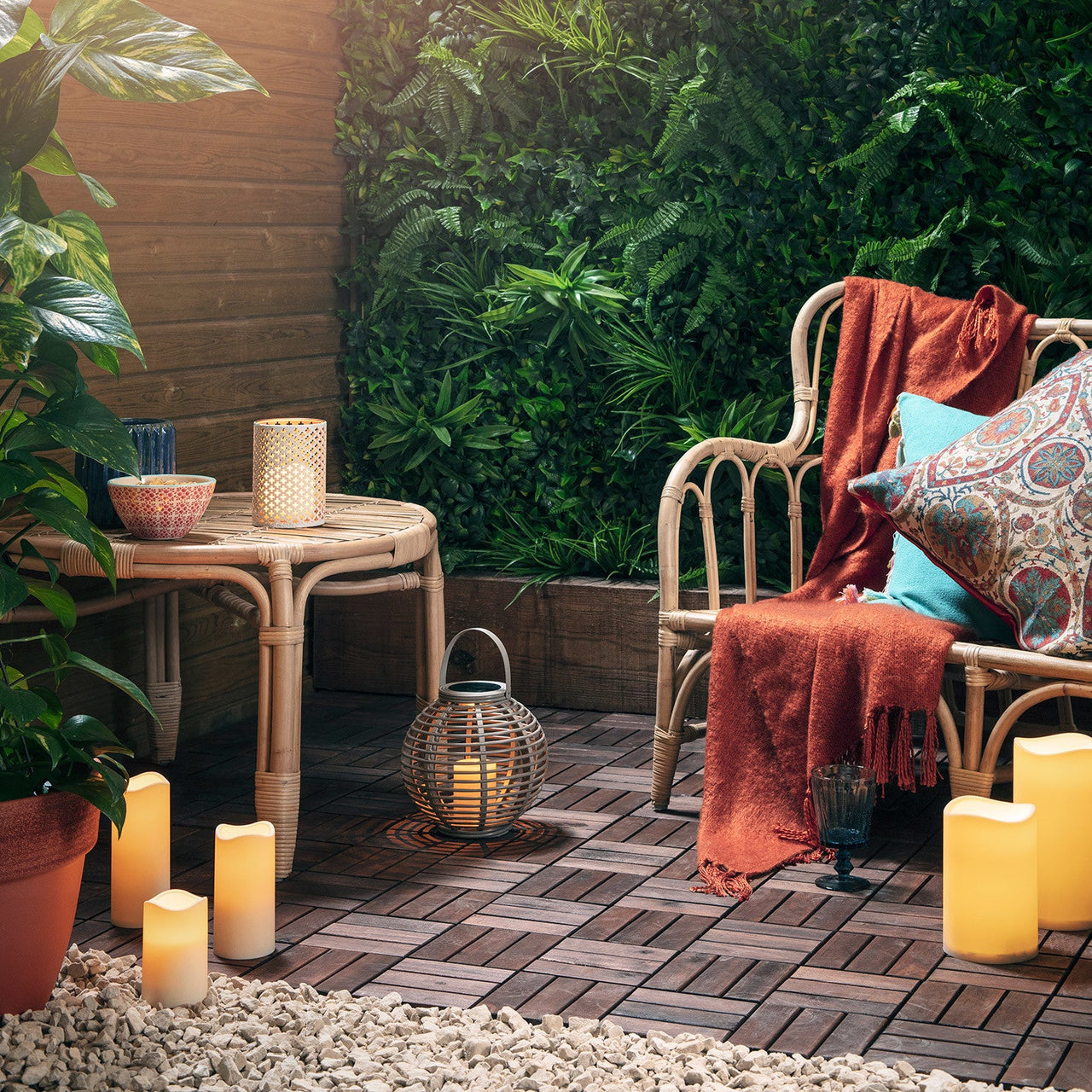 CA16001_outdoor-battery-pillar-candle-garden-iberian-summer-bench_P3.jpg