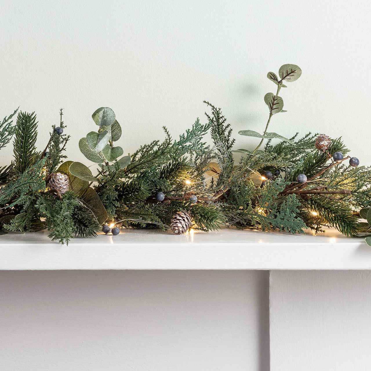 2m Frosted Berry and Pinecone Christmas Garland & Micro Light Bundle