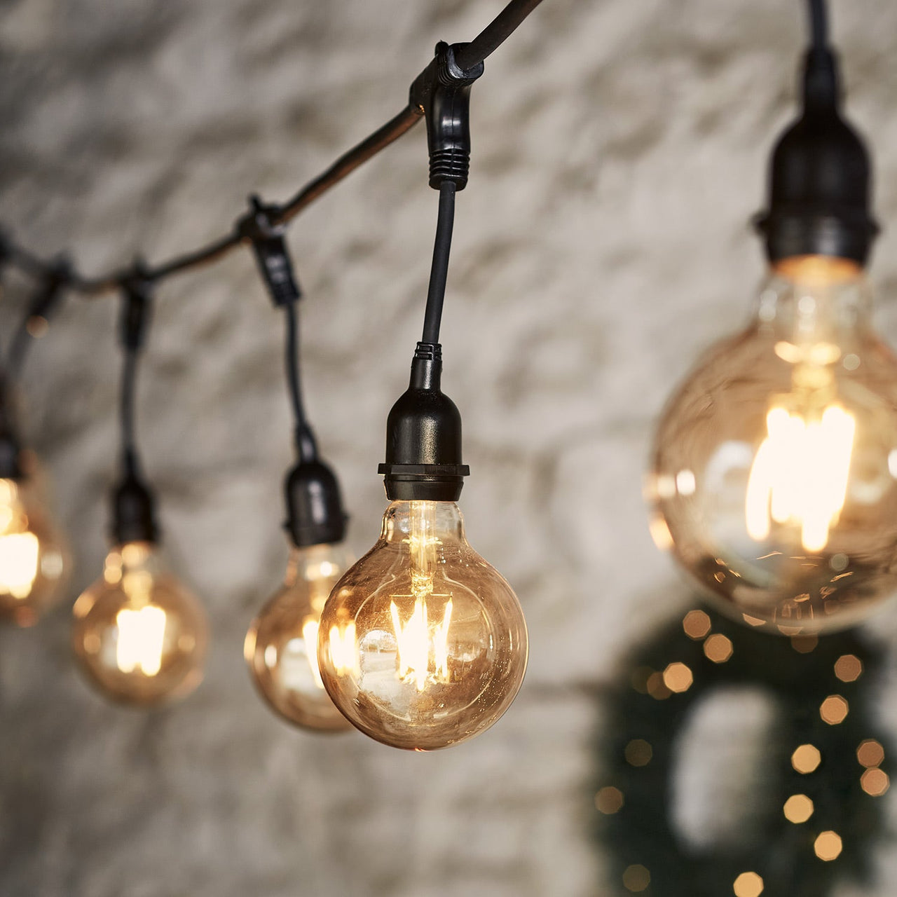 D-INGENIOUS2_Ingenious-Large-Globe-Bulb-Amber-Glass-Garden-E27-Bundle-Christmas.jpg