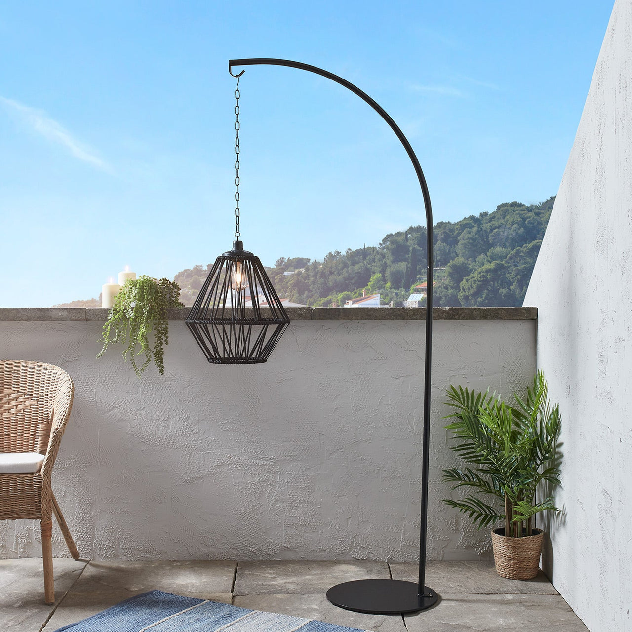 D-PENDANT-Solar-Outdoor-Pendant-Light-With-Stand-On-Balcony_1.jpg