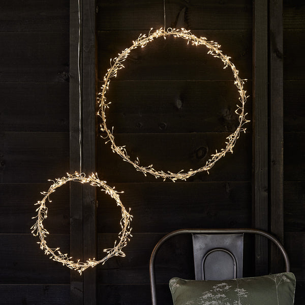 D-PL2202021_Starburst-Wreath-Outdoor-Light-Duo-Dark_600x600_3a5a3f68-904c-426f-98ff-8746dd17b5ba.jpg