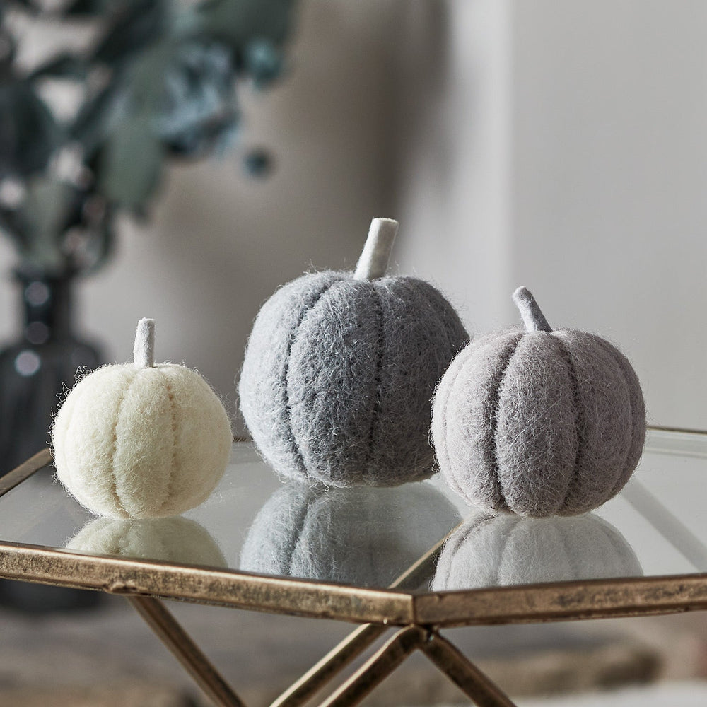 3 Pumpkin Felt Autumn Decorations