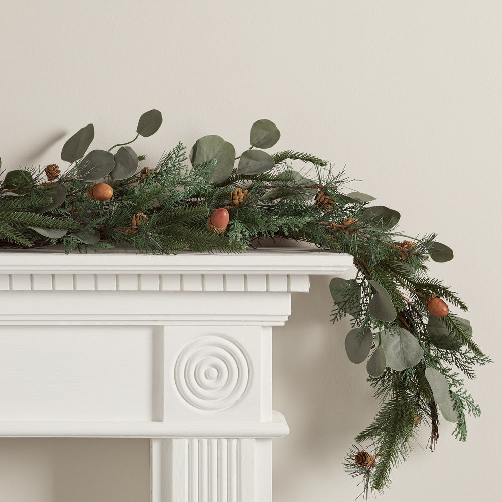 1.5m Acorn Christmas Garland