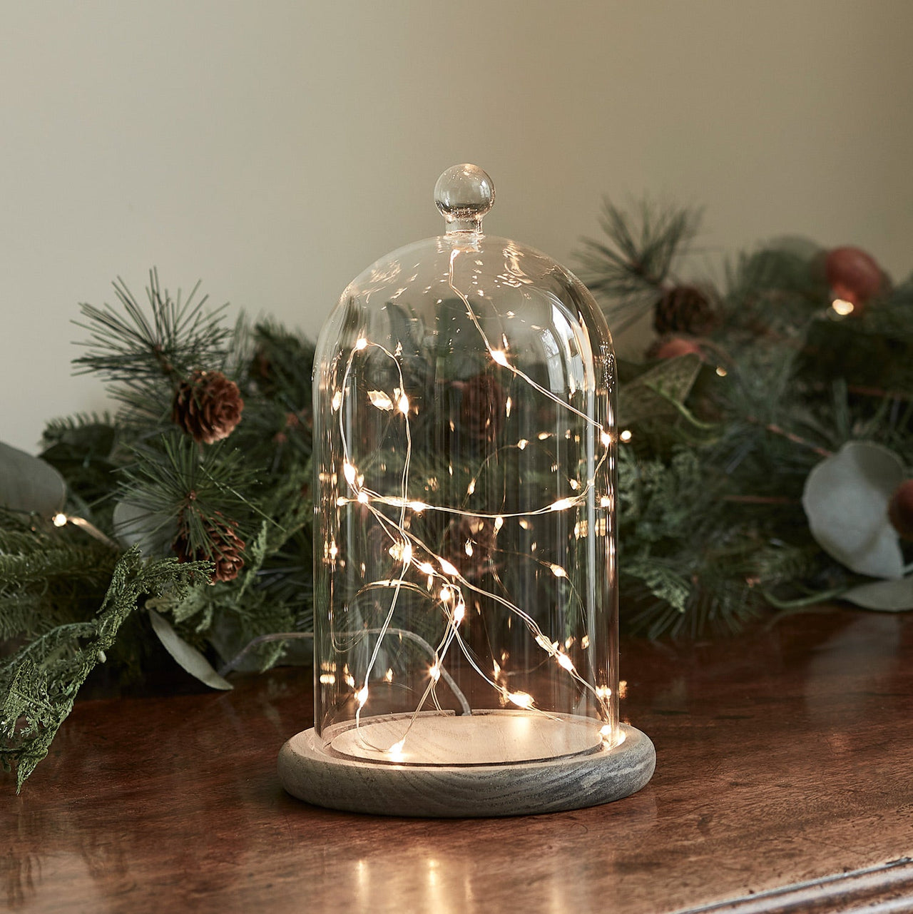 GDM21-1-C20_Regular-Glass-Dome-Micro-Light-Bundle-Illuminated-Table-Christmas.jpg