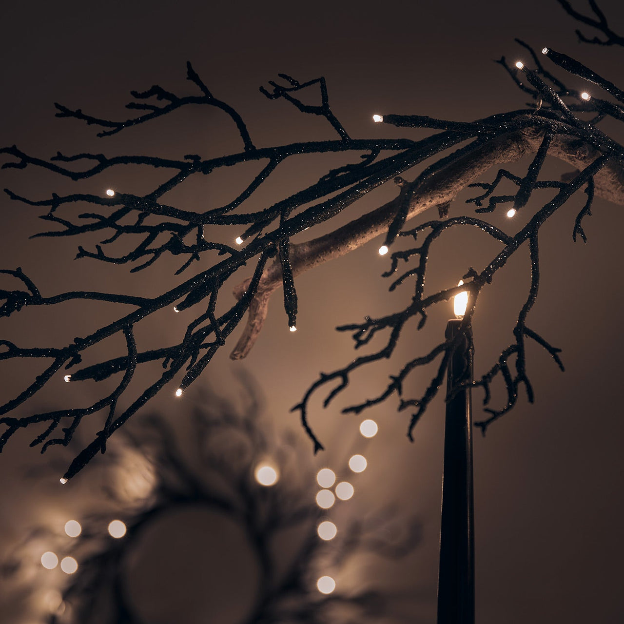 HA23003_Halloween-Prelit-Twig-Garland-In-Dark-Setting.jpg