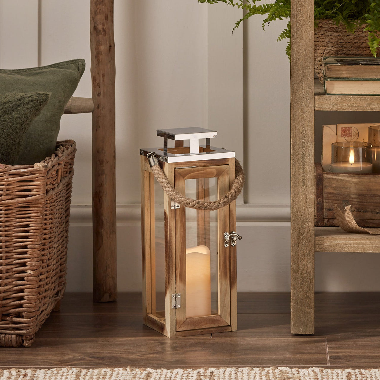 LA15101_Large-Salcombe-Wooden-Battery-Lantern.jpg