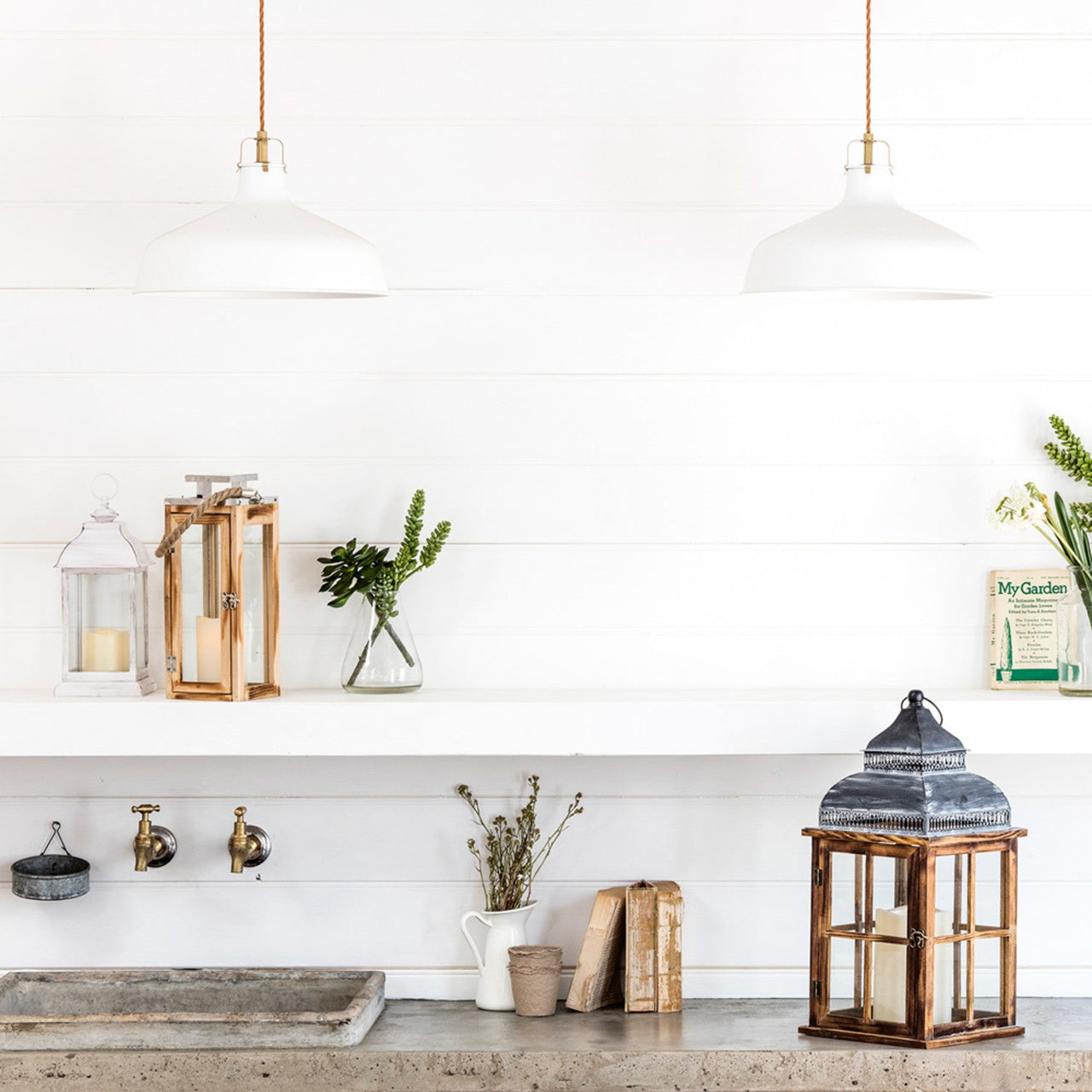 LA15101_garden-lanterns-shed-barn-shelf-collection_P3.jpg
