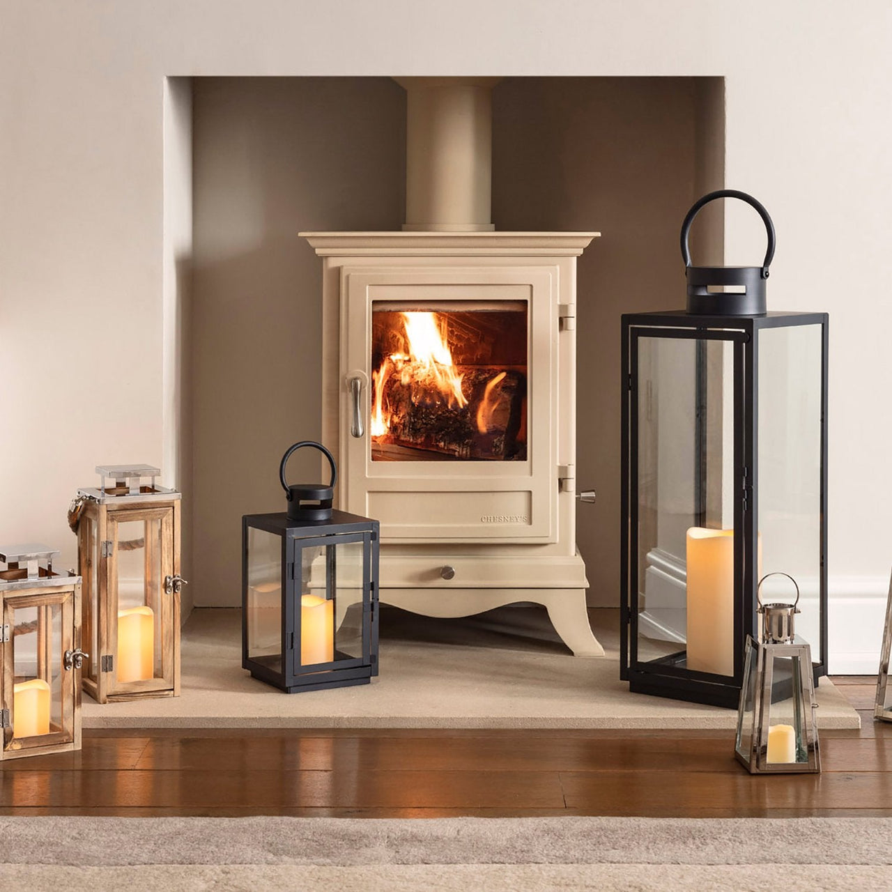 LA17001_Tall-Outdoor-LED-Battery-Candle-Lanterns.jpg