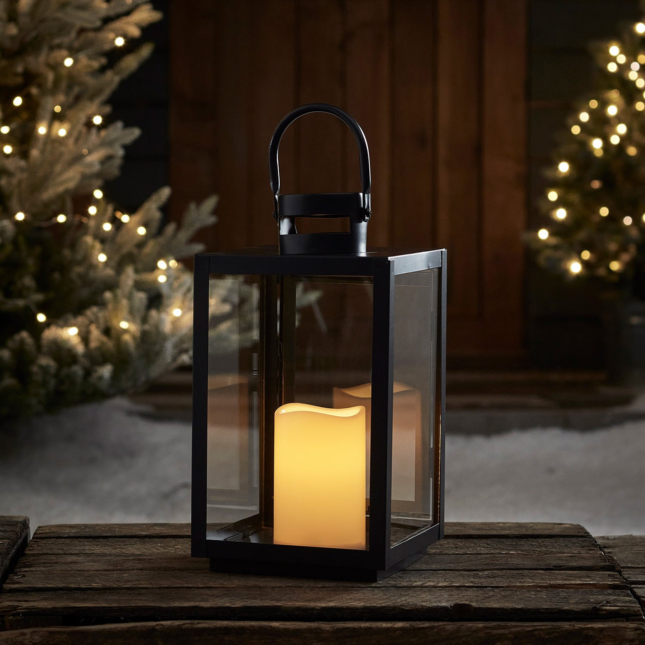 LA17002_Malvern-Battery-Outdoor-Lantern-Christmas-Lights.jpg