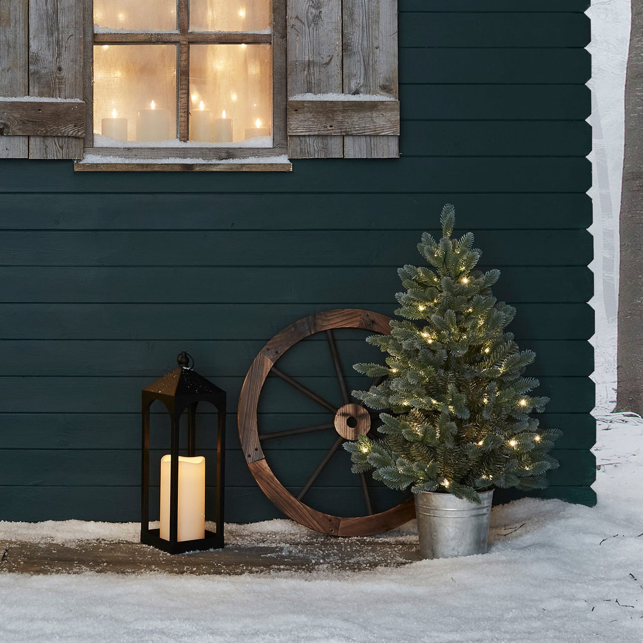90cm Pre Lit Outdoor Potted Christmas Tree
