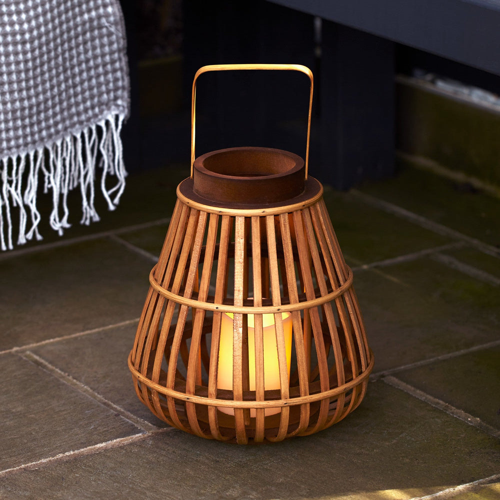 LA19006_Bamboo-Battery-Candle-Garden-Pergola-Close_P1.jpg