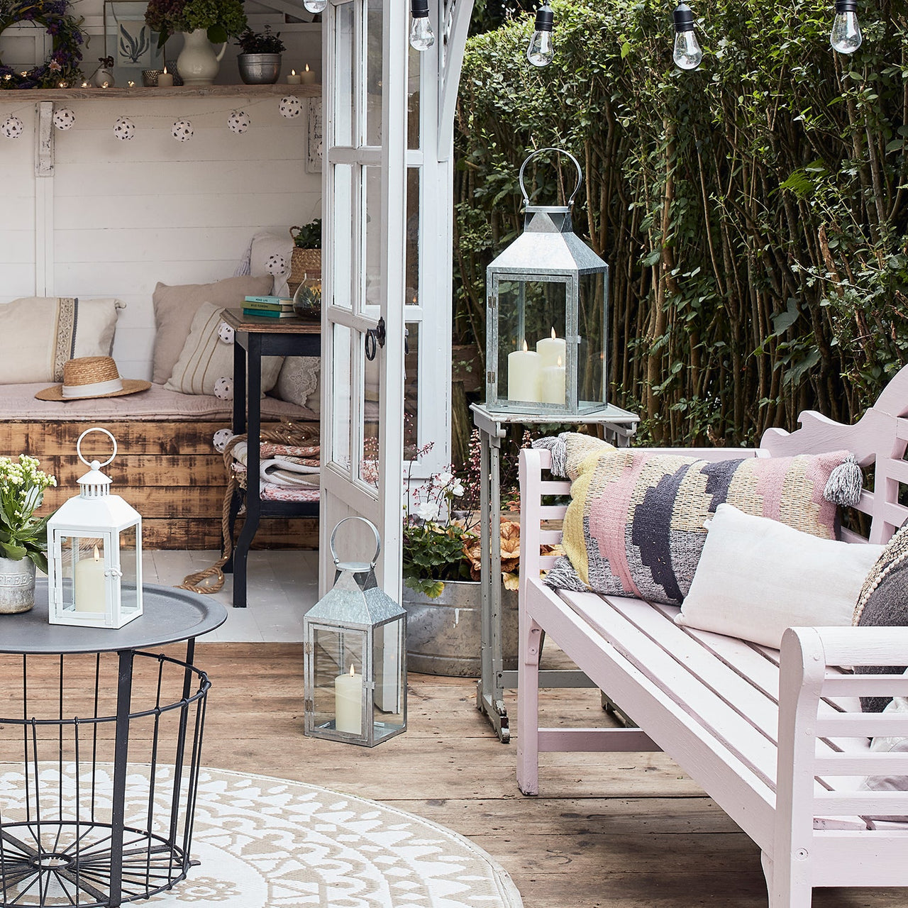 LA20026_large-galvanised-metal-lantern-3truglows-wood-floor-outdoor-p4.jpg