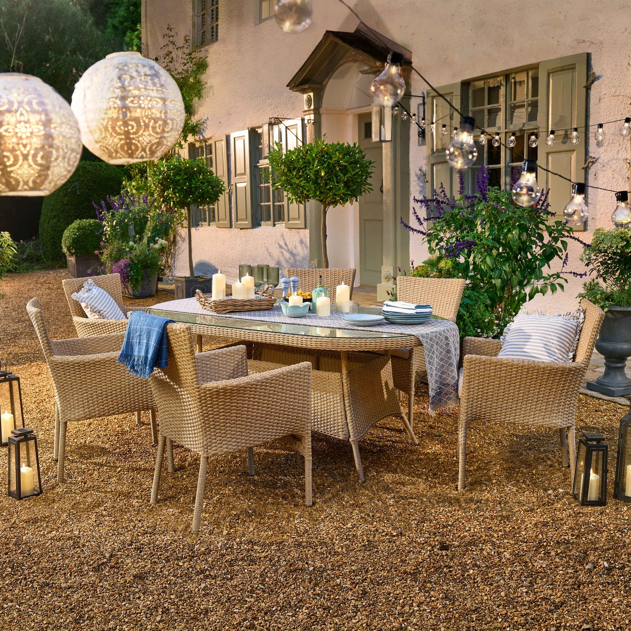 The Arran 6-Seater Oval Dining Set