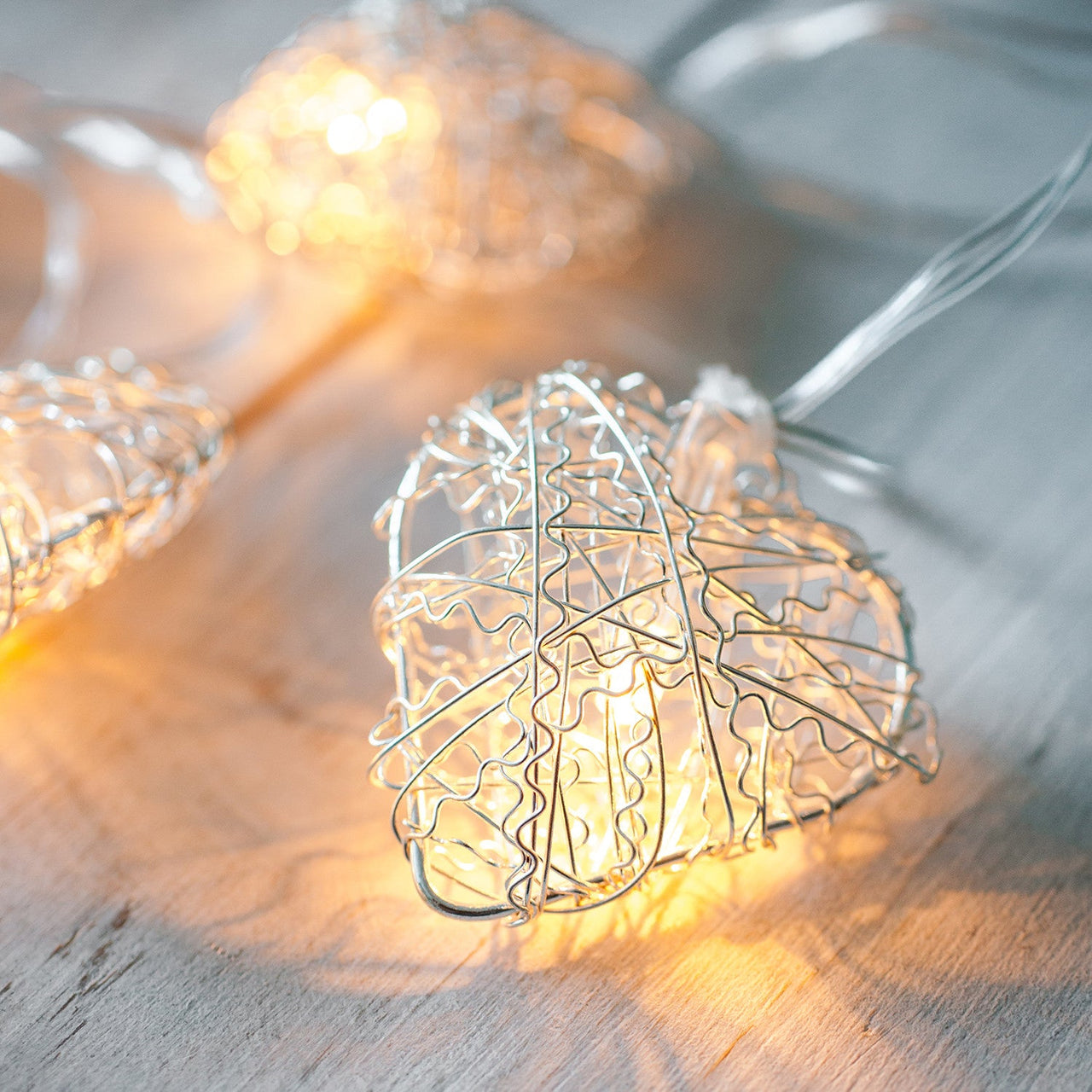 LL14078_Metal-Heart-Battery-Fairy-Lights-_P1.jpg