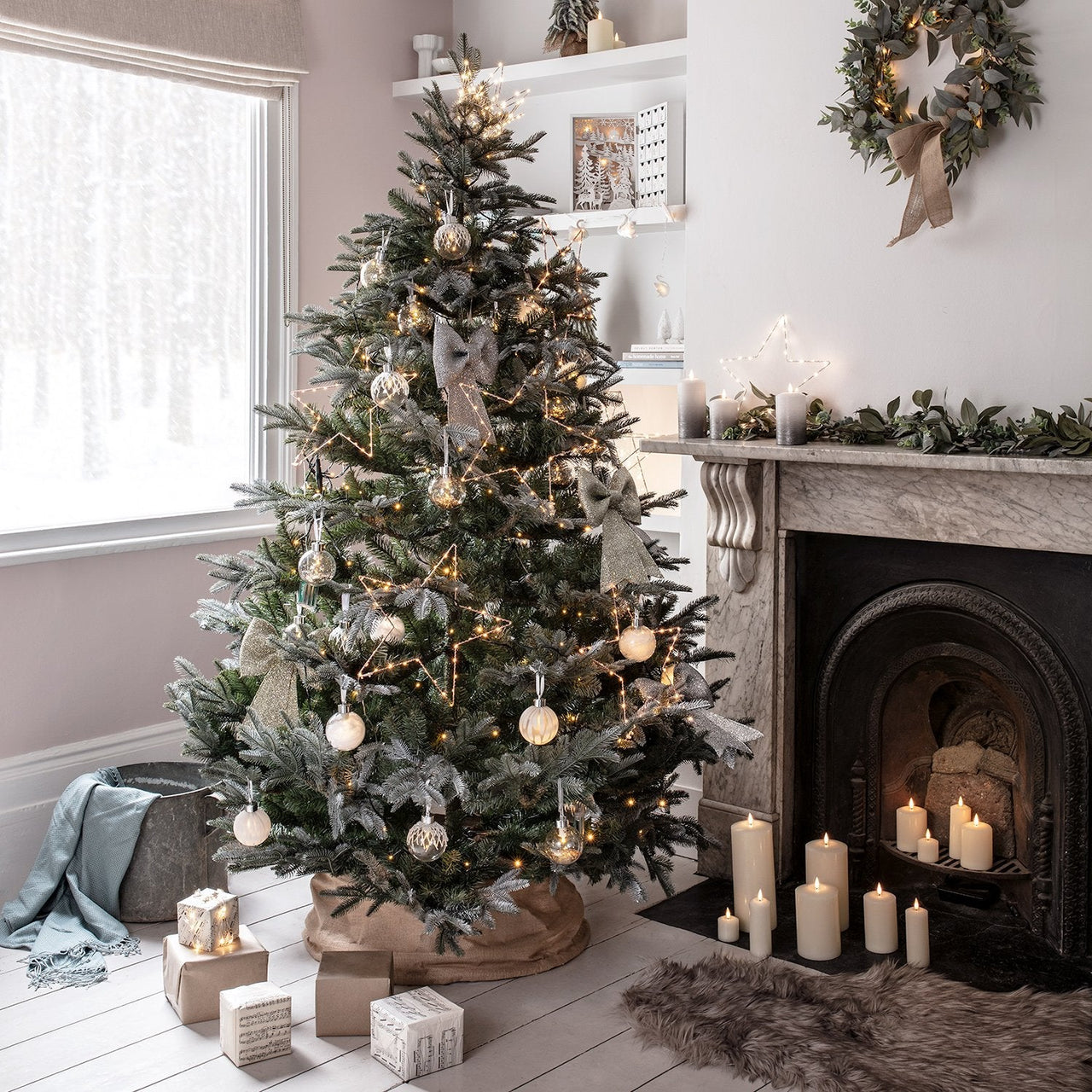 LL16004_Large-Osby-Star-Light-Christmas-Tree.jpg