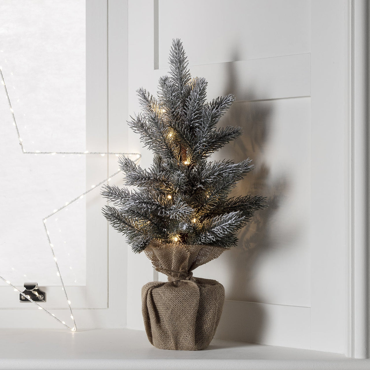 LL17027_53cm-Mini-Montreal-Pre-Lit-Frosted-Christmas-Tree-Close.jpg