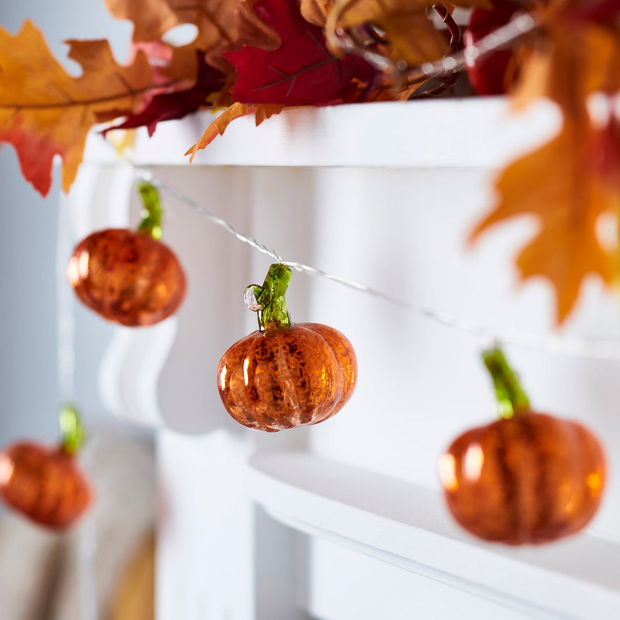 LL19051_10-LED-Glass-Pumpkin-String-Lights_P2.jpg