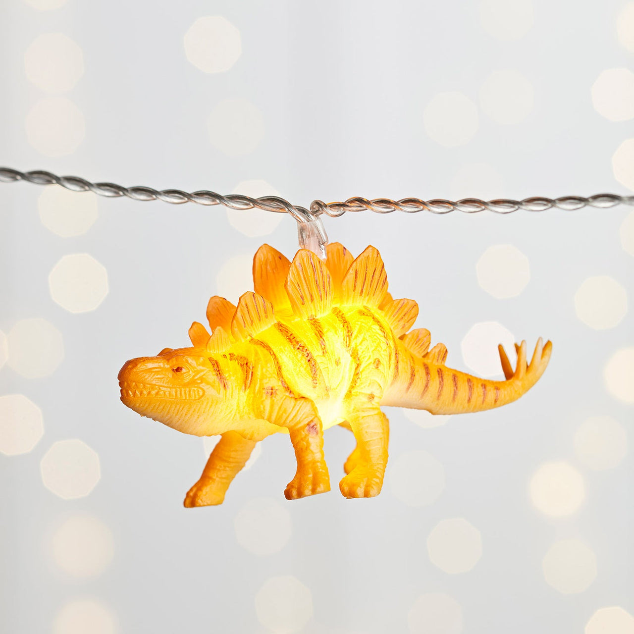 LL20003_12-LED-Plastic-Dinosaur-String-Lights-On-Close-3.jpg