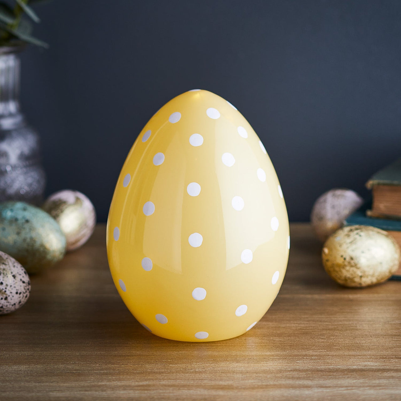 LL21010_Glass-Easter-Egg-Light-Yellow-Polka-Dots-Easter-Decoration_2.jpg