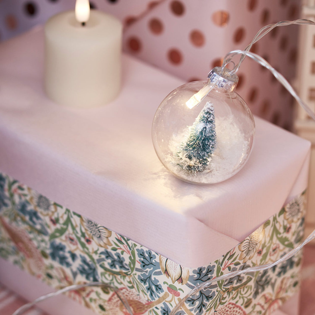 LL21089_Snowy-Globe-Christmas-Tree-Fairy-Lights-Illuminated-TruGlow-Votive-Candle-Present.jpg