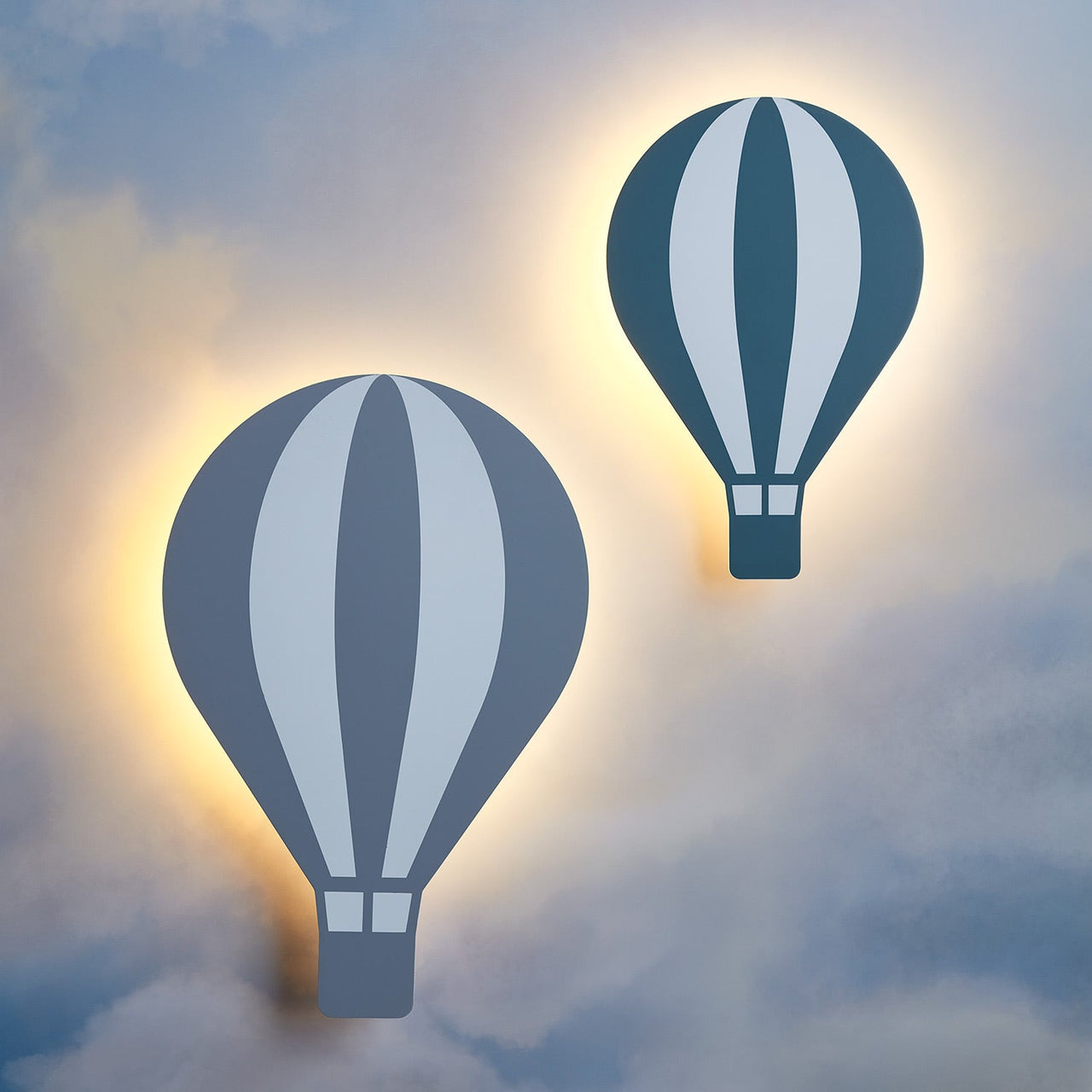 LL22029_Hot-Air-Balloon-Children_s-Wall-Light-Duo-Night.jpg