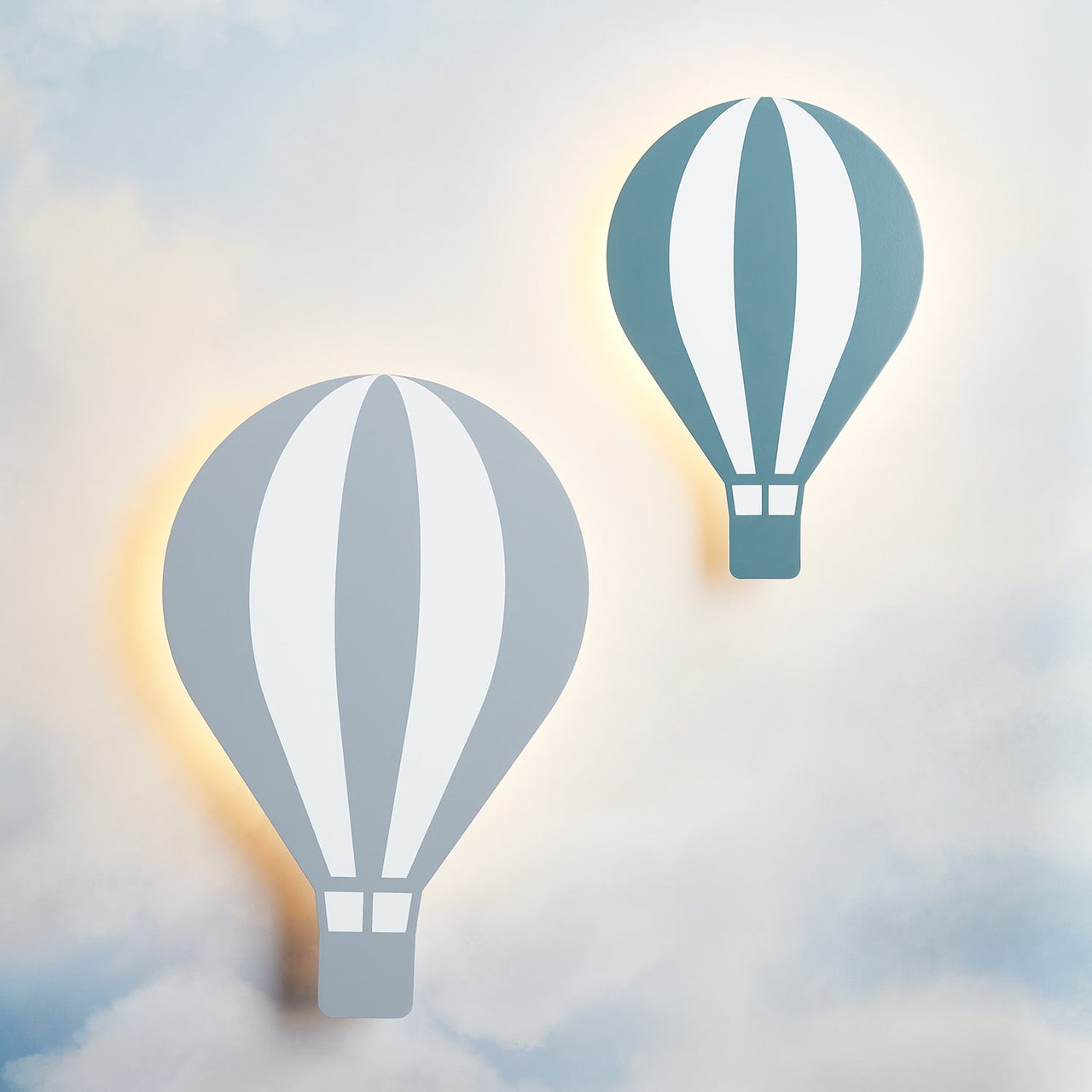 LL22029_Hot-Air-Balloon-Children_s-Wall-Light-Duo.jpg