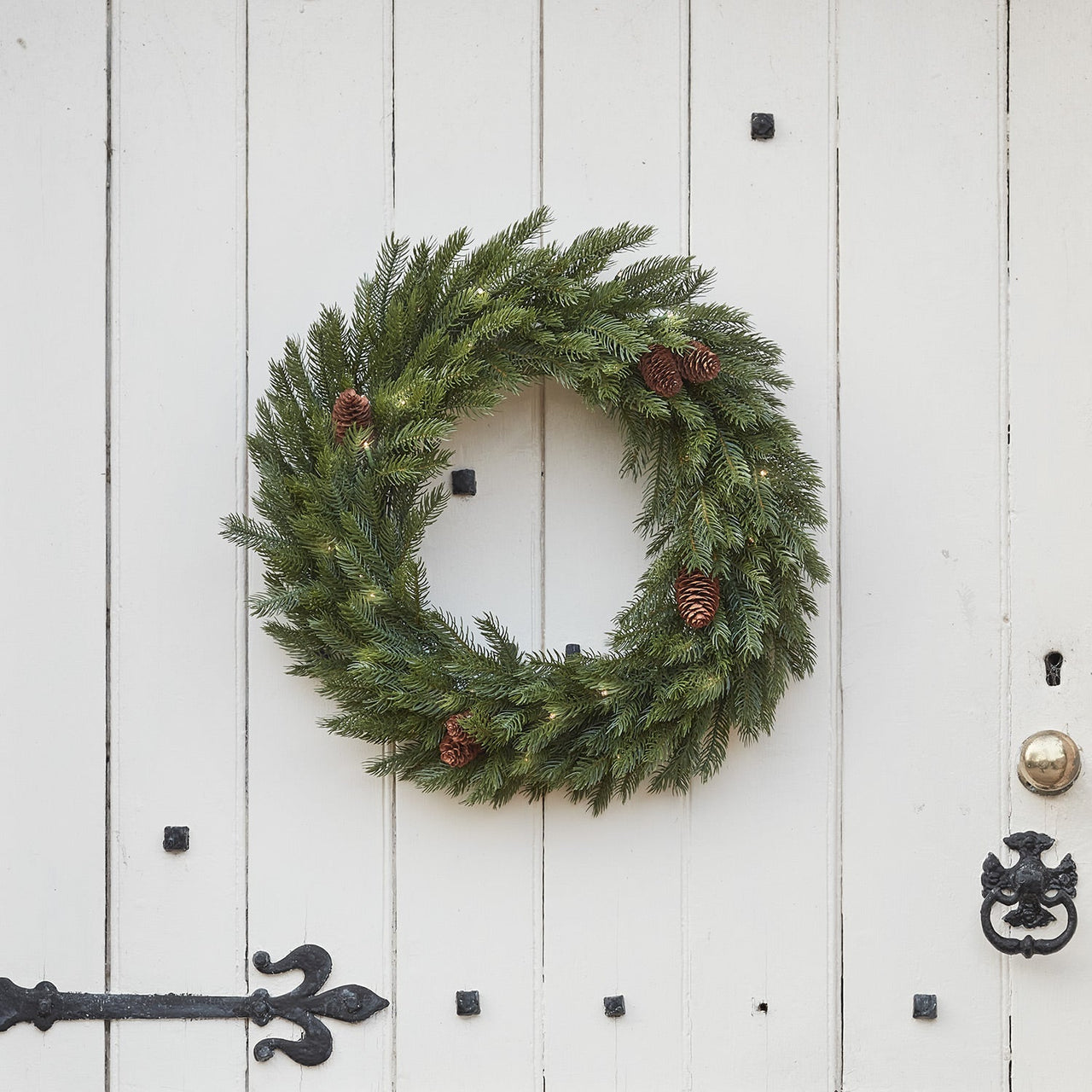 60cm Pre Lit Outdoor Christmas Wreath