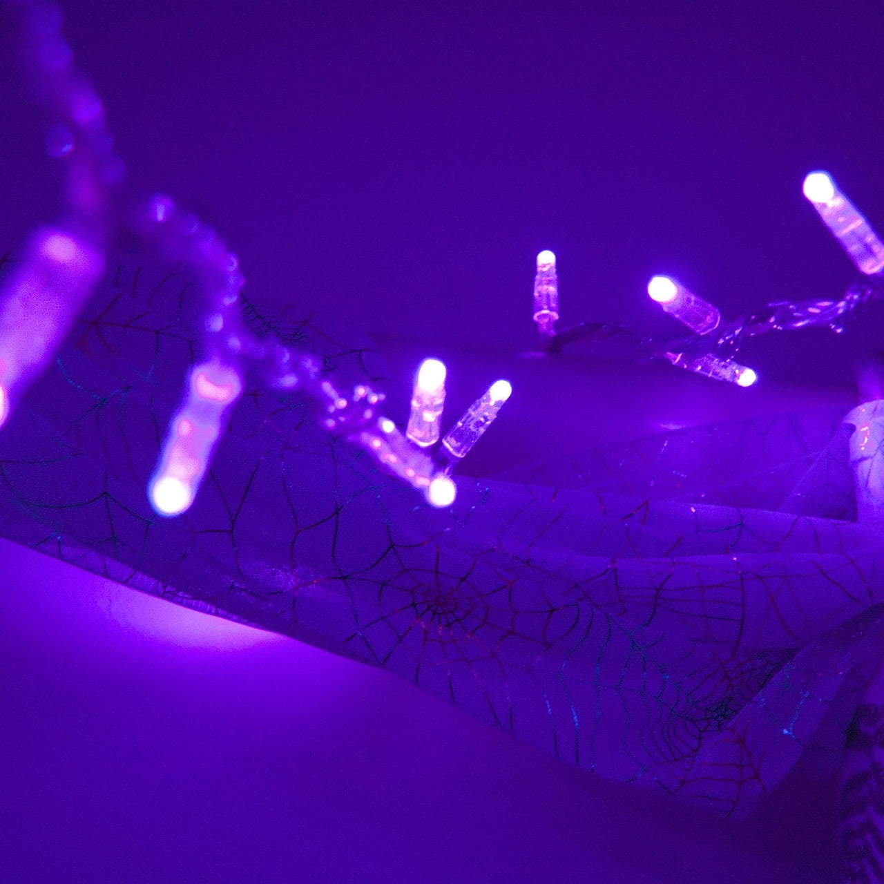 ML100UVC_Ultra-Violet-LED-Halloween-Fairy-Lights_P7_3a30f5f8-292c-461b-9314-0e91a9330792.jpg