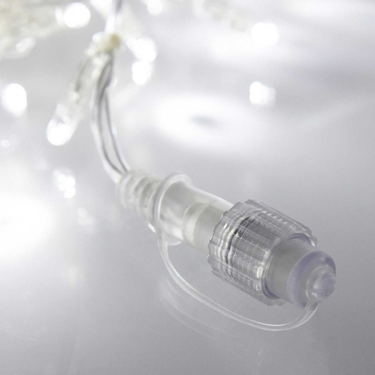Core Connect 26m 832 White Connectable Icicle Lights Clear Cable