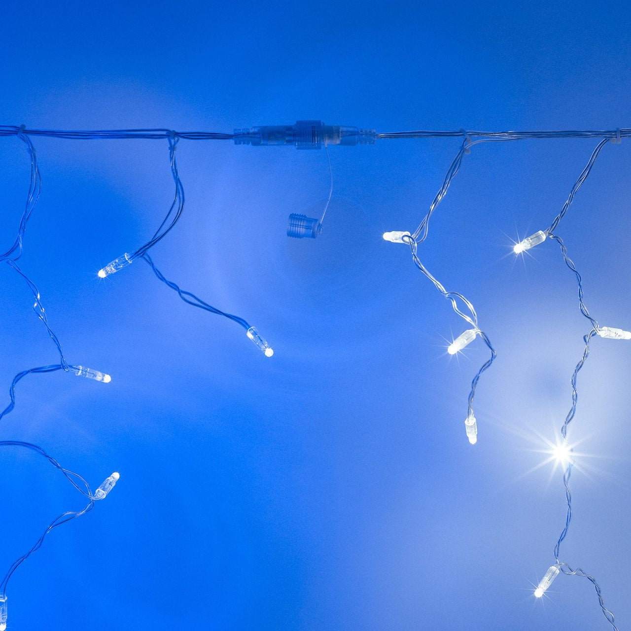 Core Connect 22m 704 White Connectable Icicle Lights Clear Cable
