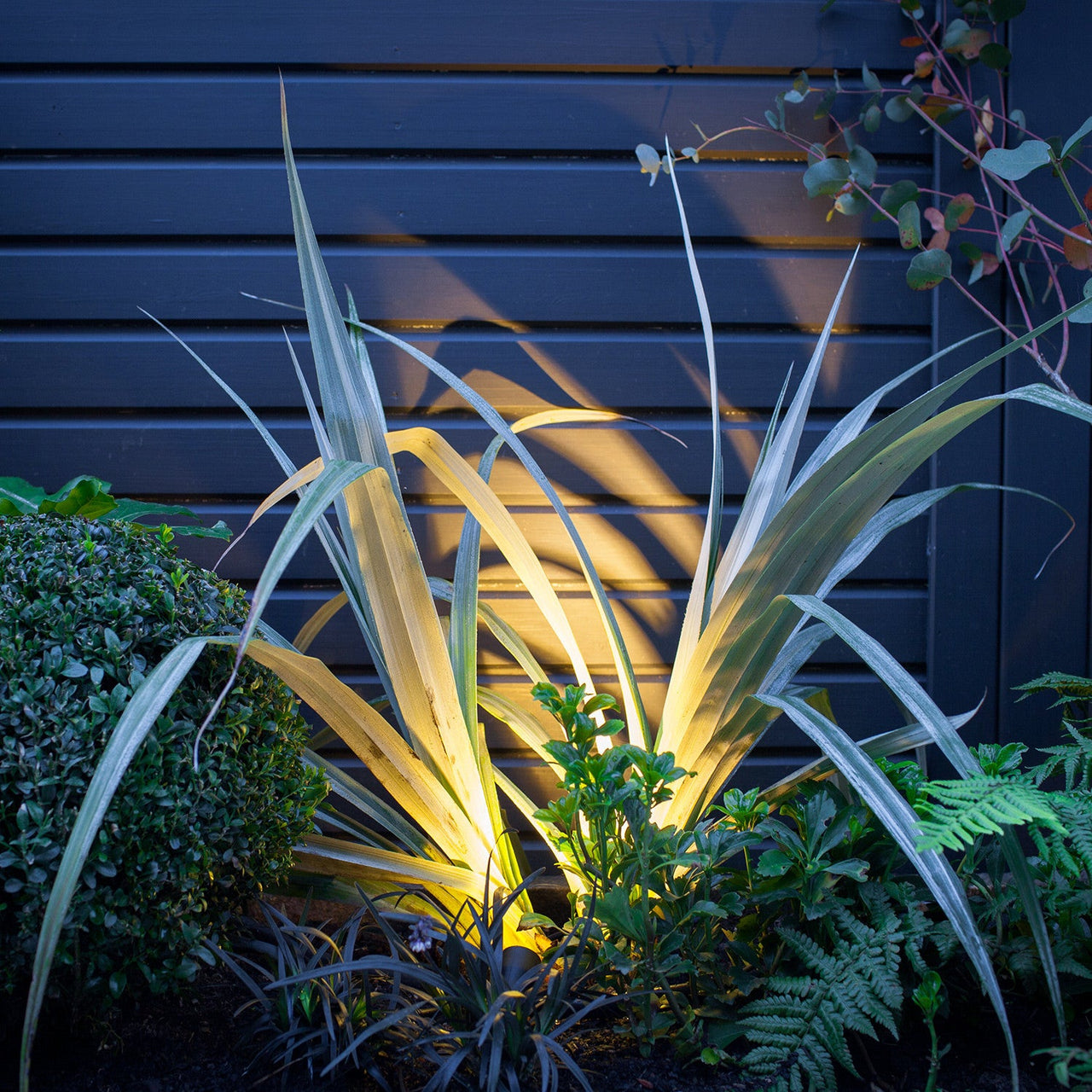 3 x 1W LED Ebony Garden Outdoor Spotlight Kit 50lm