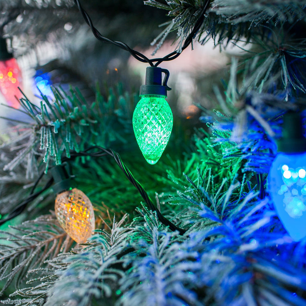 PL18040_multi-coloured-pinecone-c7-Christmas-fairy-lights_P1.jpg