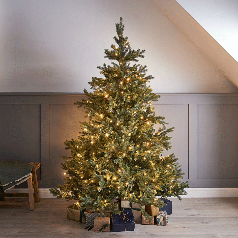 300 Warm White & White Dual Colour LED Christmas Tree Lights