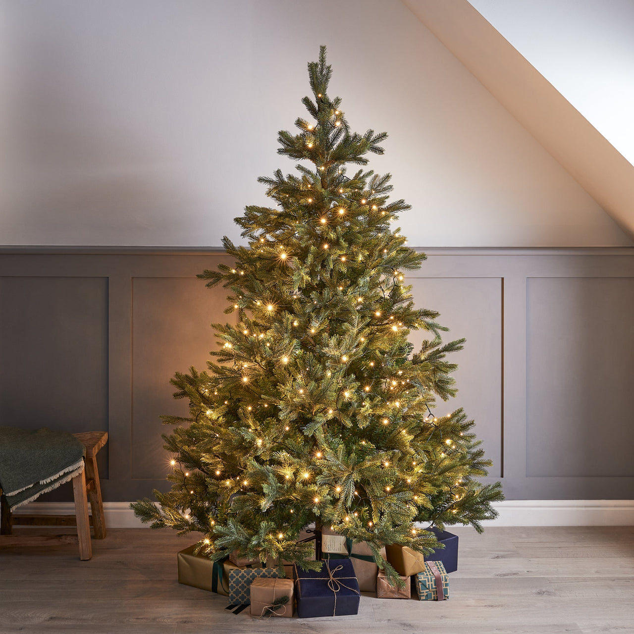 300 Warm White & White Dual Colour LED Christmas Tree Lights