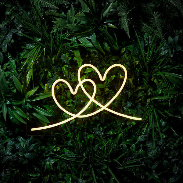 PL22002_Warm-White-Heart-Neon-Wall-Light_600x600_396dd589-03d8-4419-b1b4-419b326aee21.jpg