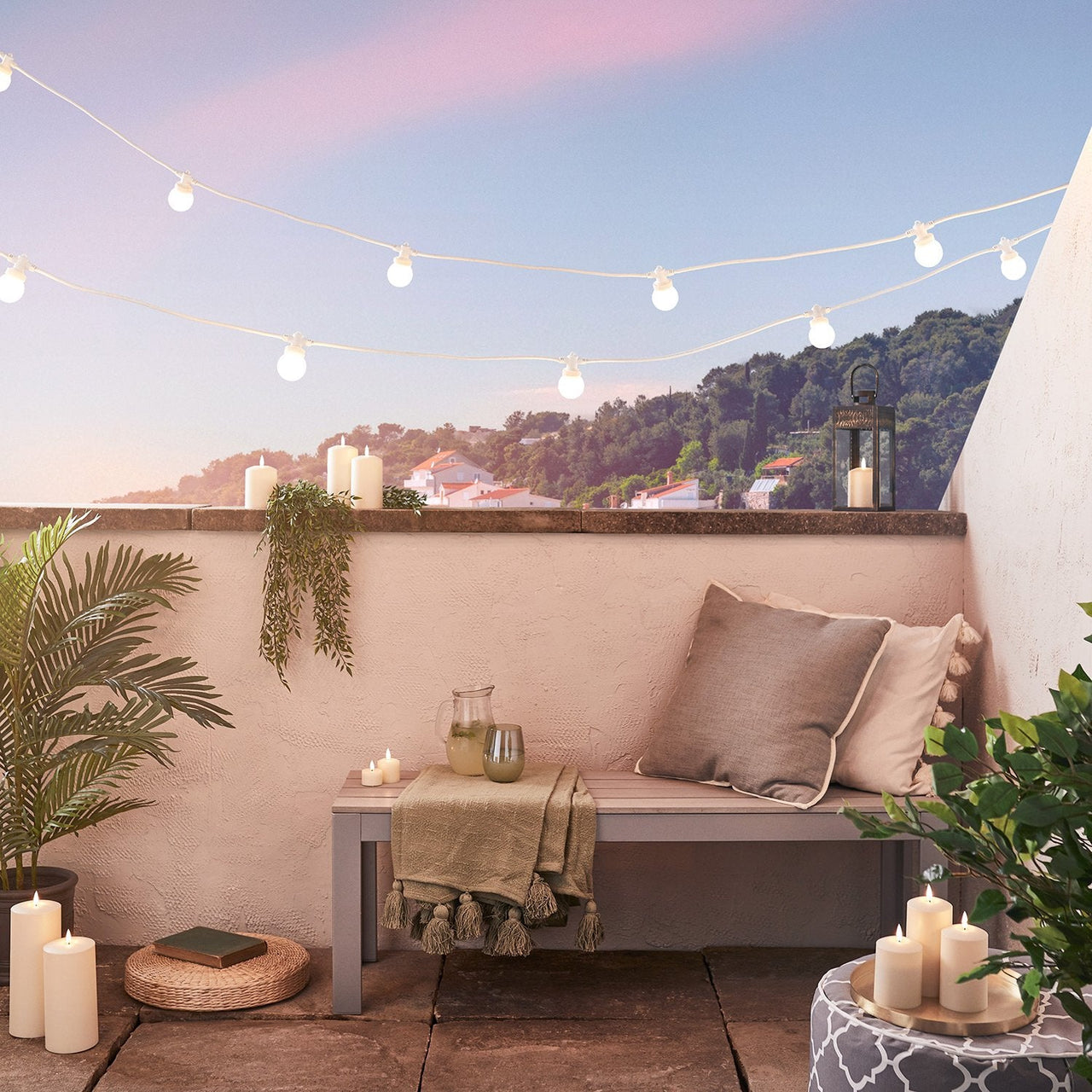 Pro Connect 105m 210 Warm White Connectable Festoon Lights White Cable