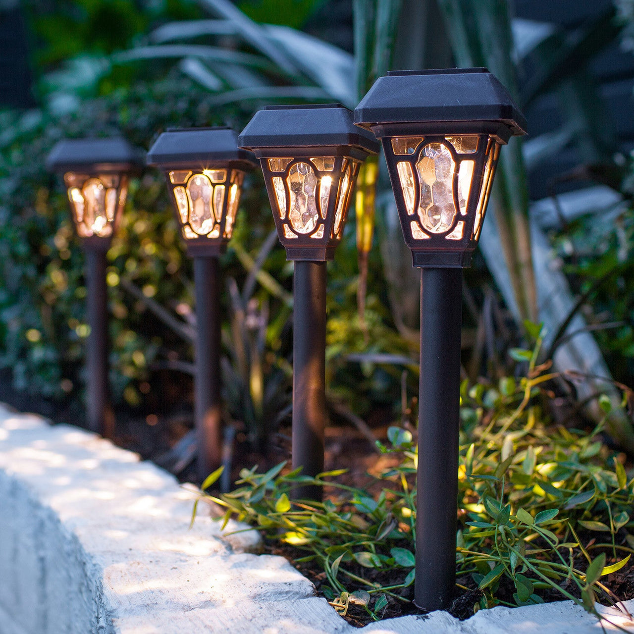 4 Edwardian Solar Stake Lights