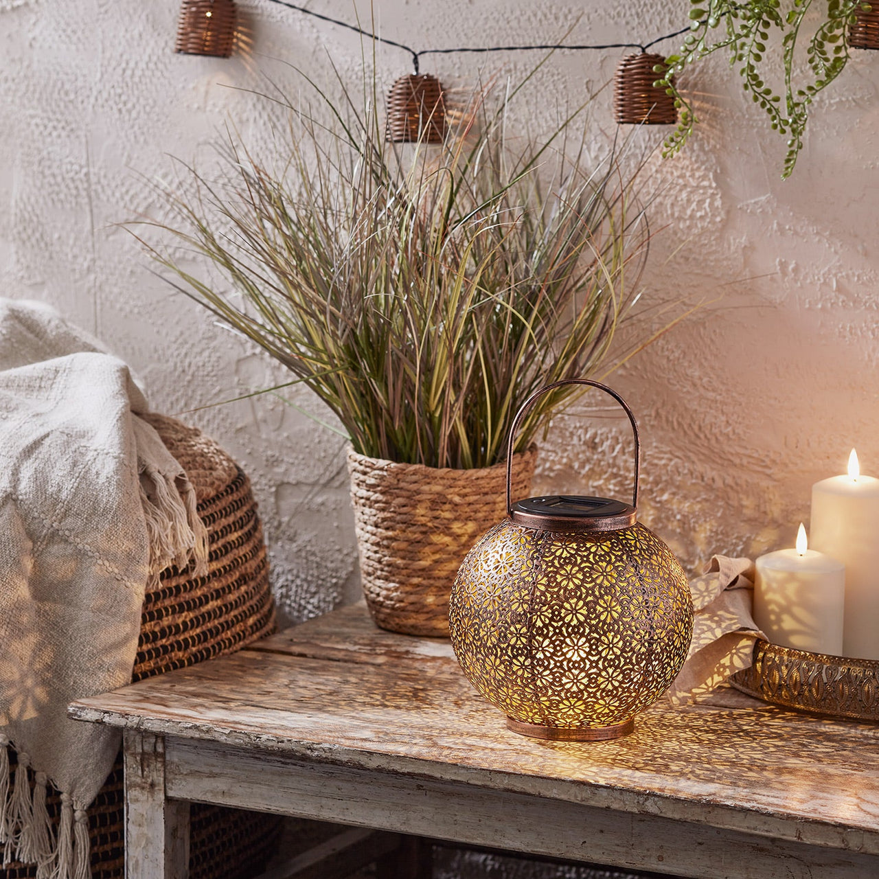 Flower Pattern Moroccan Solar Lantern