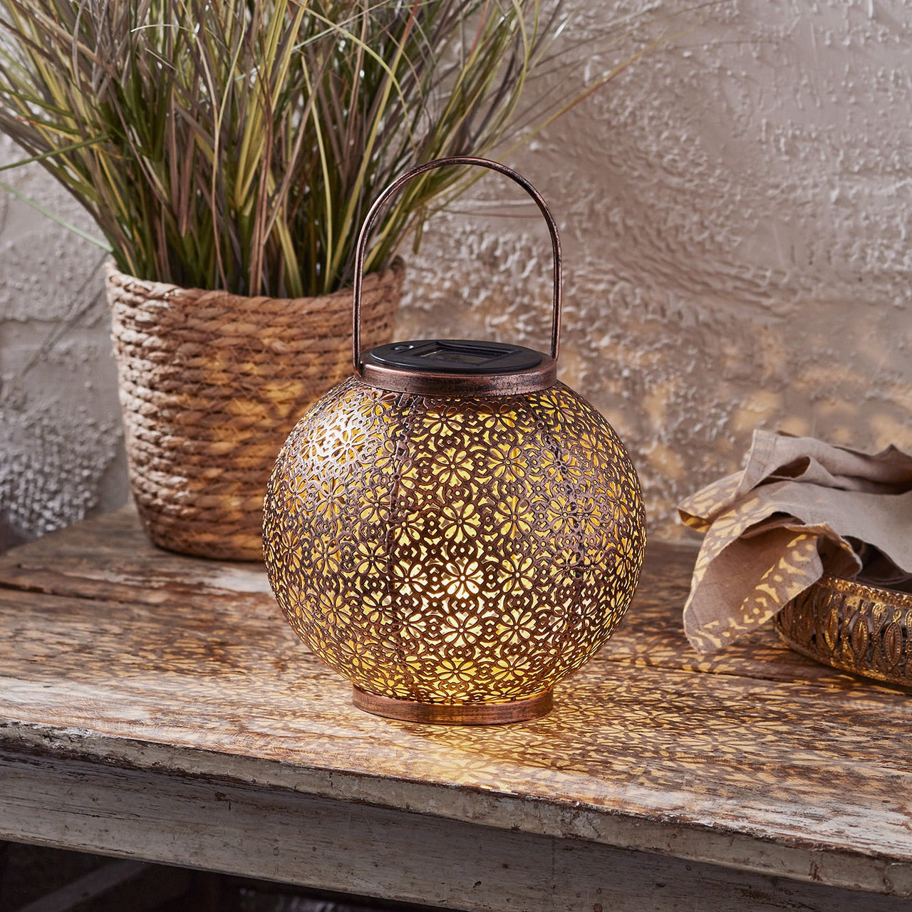 Flower Pattern Moroccan Solar Lantern