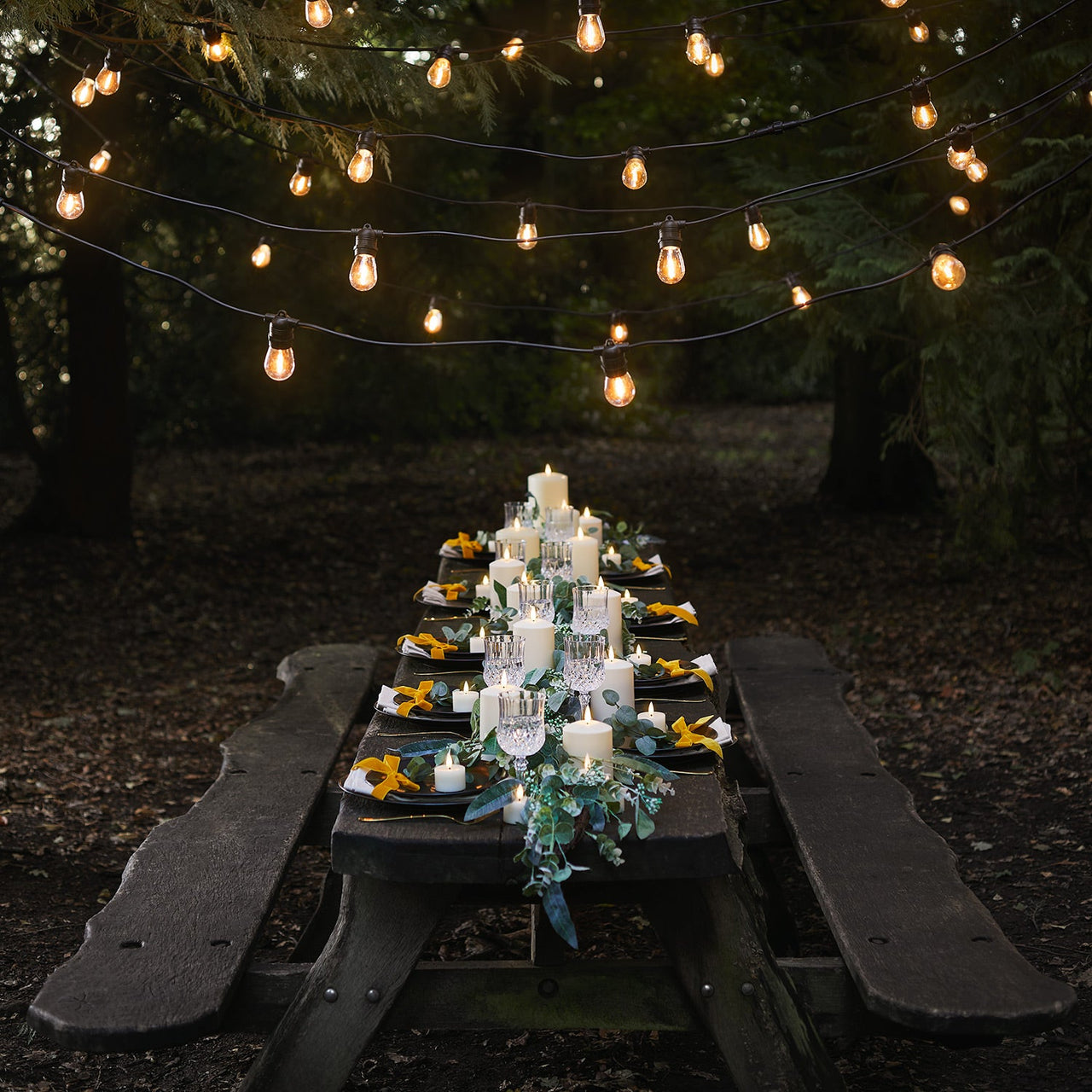 Spring-Summer-Alfresco-Dining-Setting-Table-Display-Outdoor-TruGlow-Candles-Garland-Festoons-Illuminated_ed14c04a-9198-4dcf-8c15-6678a1f1a8b3.jpg