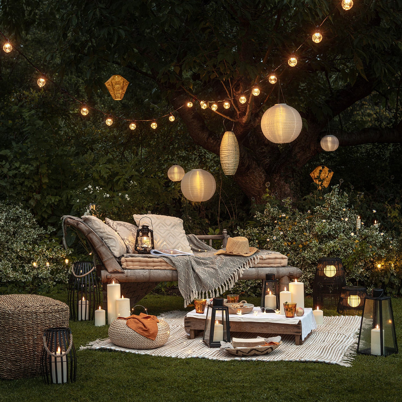 Summer-Alfresco-Dining-Warm-Glow.jpg