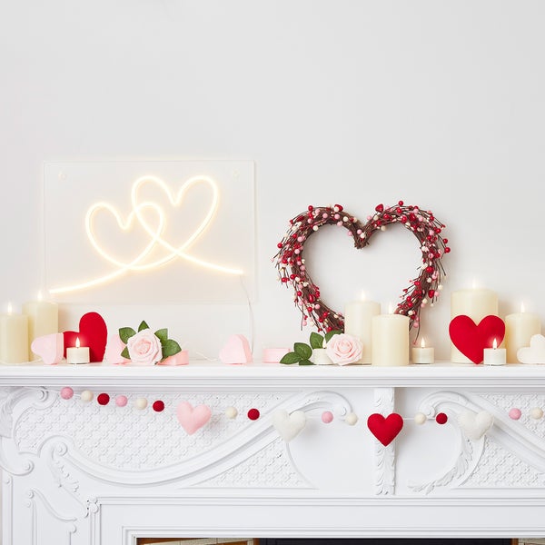 38cm Berry Heart Wreath Micro Light Bundle