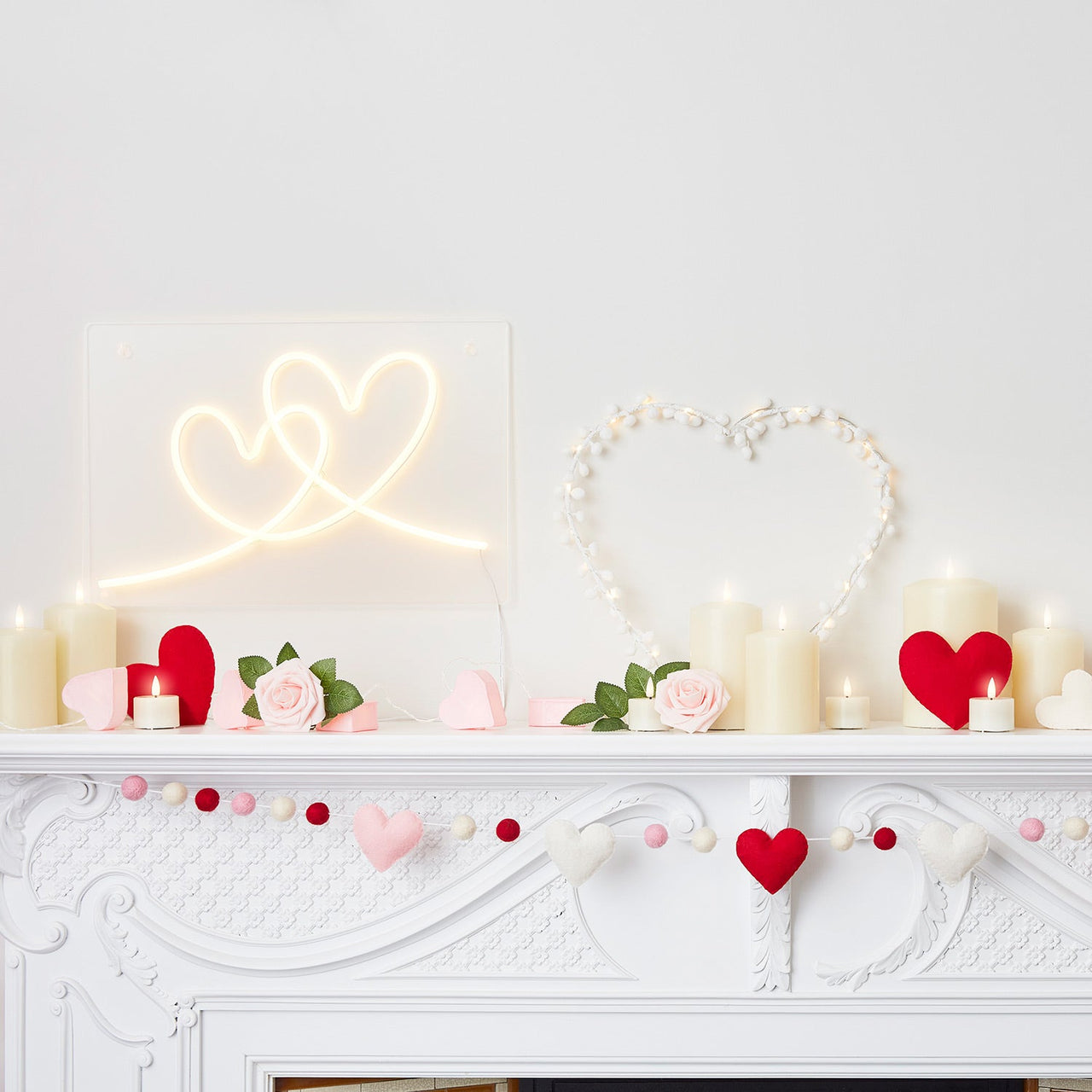 Valentines-Day-Mantelpiece_2_fe08df6e-5a11-4abb-9182-41ed7b7ff9ab.jpg