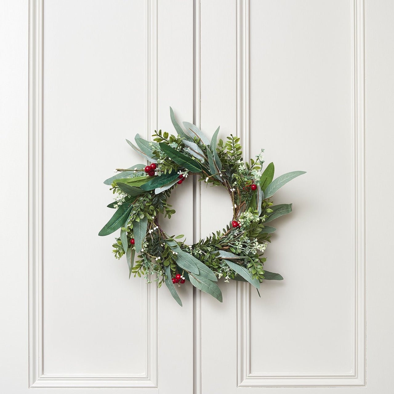 35cm Red Berry Christmas Wreath With Bow