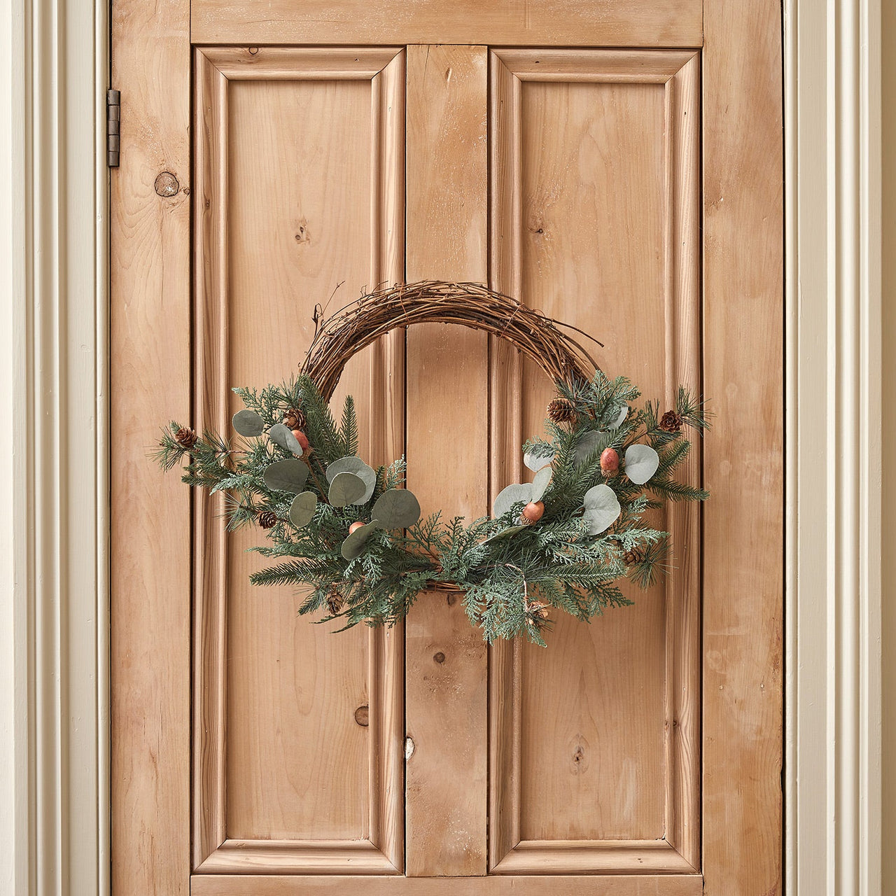 45cm Acorn Half Christmas Wreath