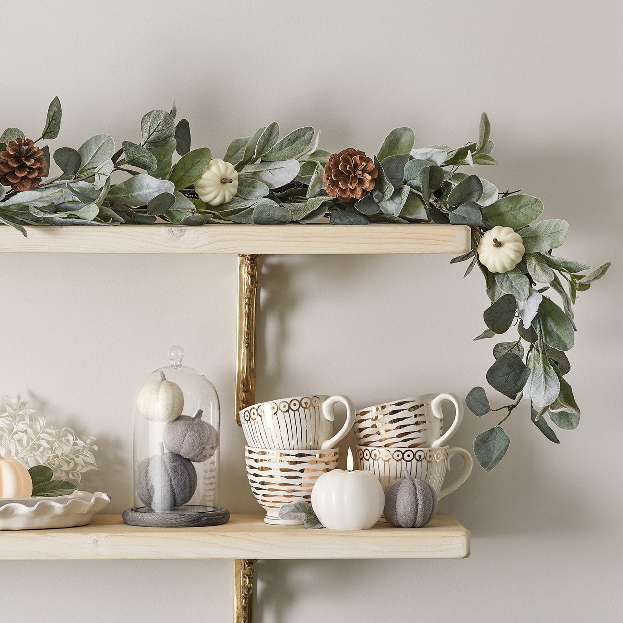Wall-Shelf-With-Green-Autumnal-Pumpkin-Display-And-Candles_2_7ac6c2f4-5cd4-4c76-9bcc-7a0fbb44ca17.jpg