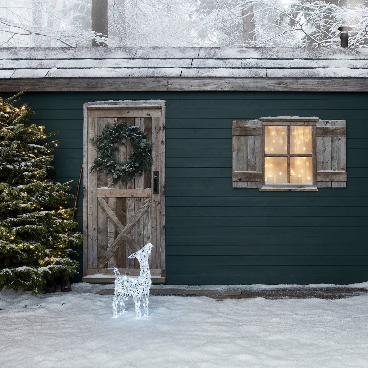 XX2002_11_Outdoor-Acrylic-Christmas-Figure-Light-Up-Reindeer-Doe-Cabin.jpg