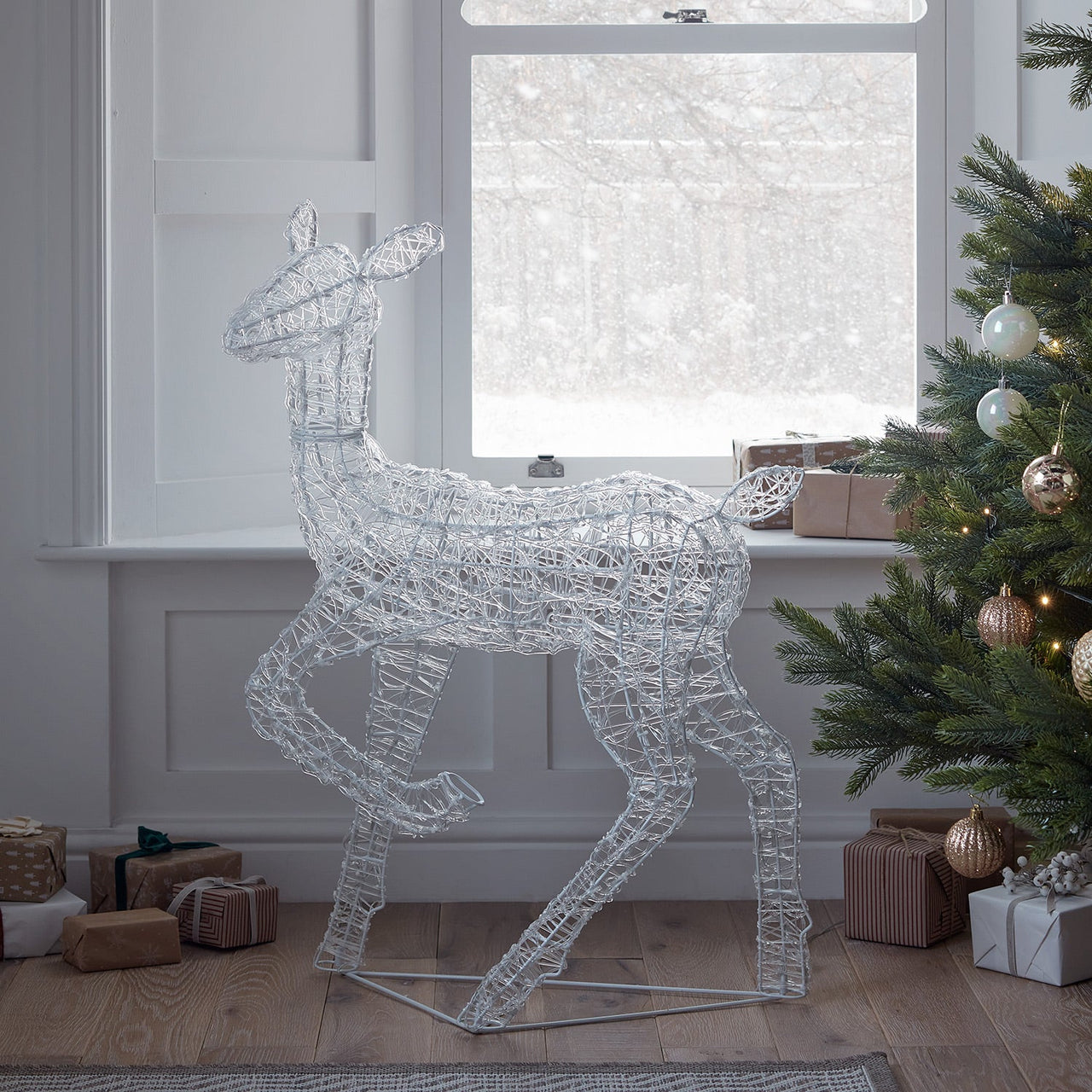 XX2002_Swinsty-Doe-_-Fawn-Acrylic-Light-Up-Reindeer-Doe-Off.jpg