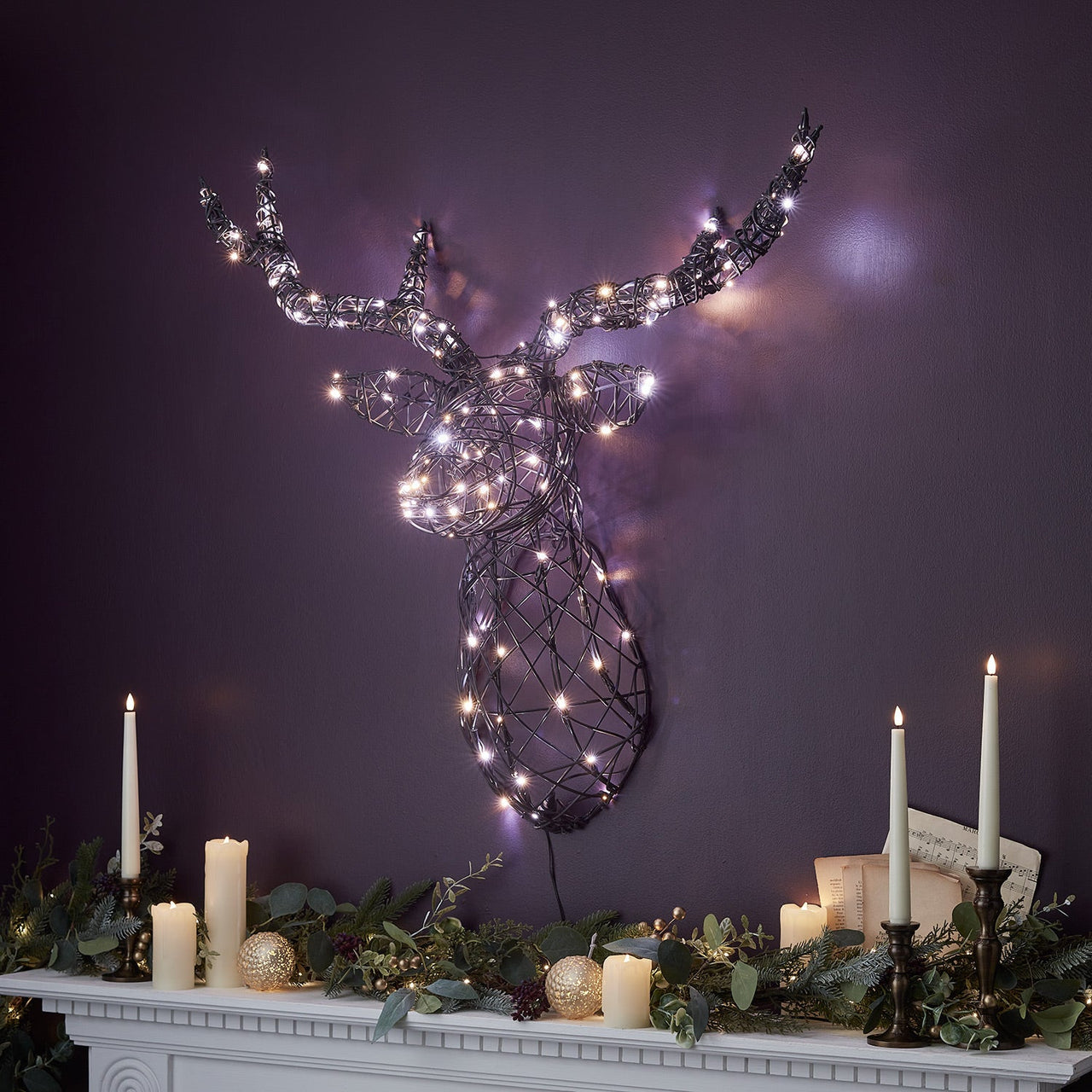XX2207_Harlow-Rattan-Stag-Head-Christmas-Light_2.jpg